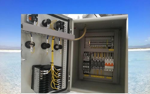 小型温度控制柜